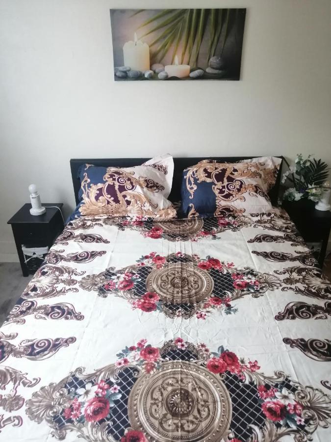 Chambre Dans Appartement A ニオール エクステリア 写真